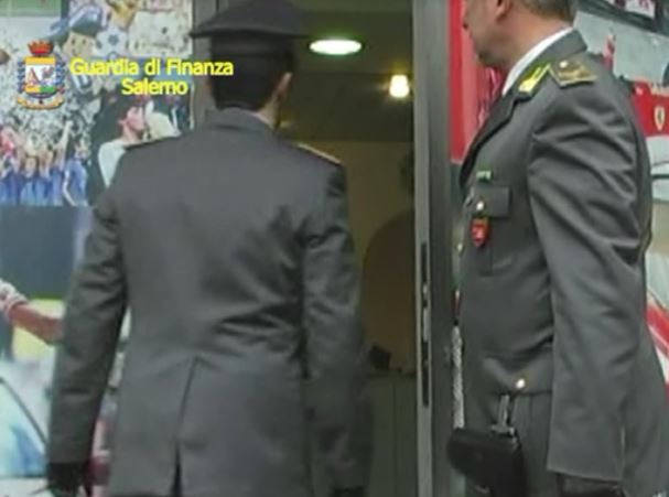 La Guardia di Finanza sequestra apparecchio da gioco illegale nel Cilento