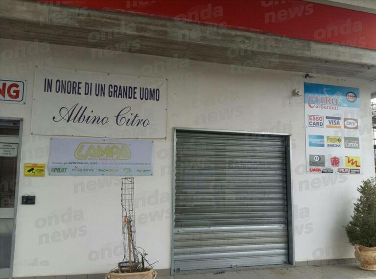 Sicignano: tentano furto al bancomat con una bomba carta. Ladri messi in fuga