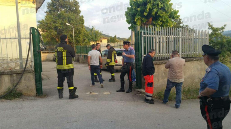 Caggiano: continua la protesta dell’operaio barricato nella centrale idrica