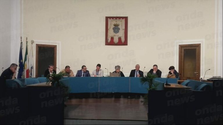 Polla: il Consiglio comunale approva l’intitolazione della piazza a Padre Antonio Forte