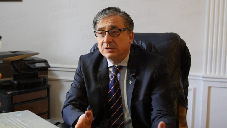 Sala Consilina: testa di maiale vicino alla caserma.La solidarietà dall’Ordine dei Commercialisti