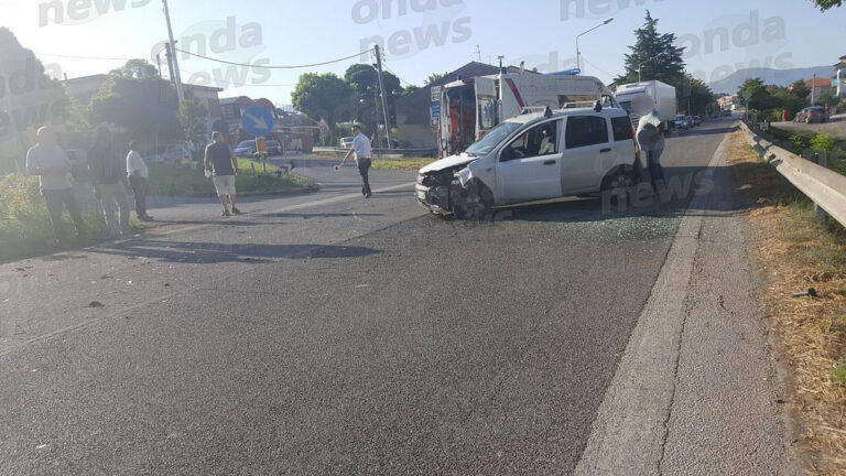 Scontro tra due auto a Montesano Scalo. Ferito 54enne di Morigerati