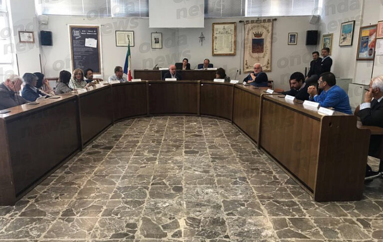 Sala Consilina: discussioni sulla gestione rete idrica. Cardano:”Con Consac bollette raddoppiate”