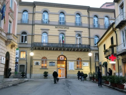 Tangentopoli di loculi al cimitero di Potenza.Il sindaco De Luca:”E’ scorretto dire che tutti sapessero”