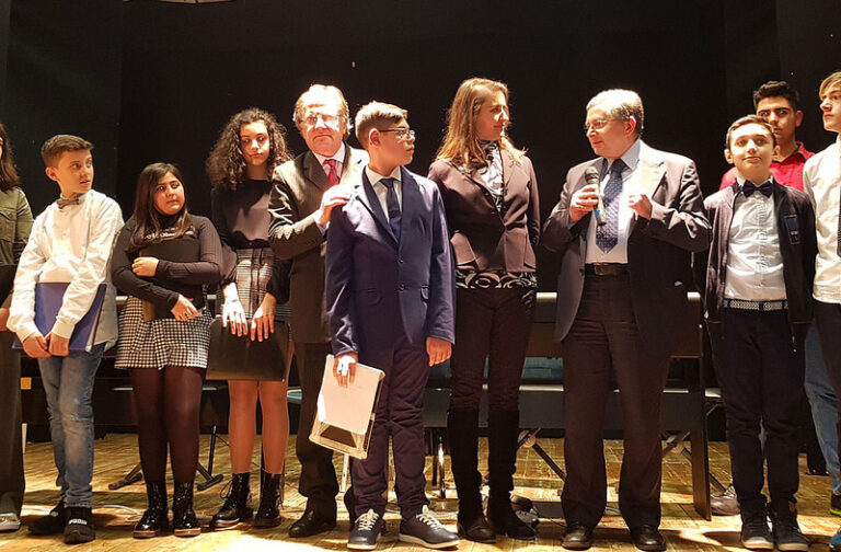 Alla Scuola Media di Sant’Arsenio al via i festeggiamenti per i 20 anni dello Strumento Musicale