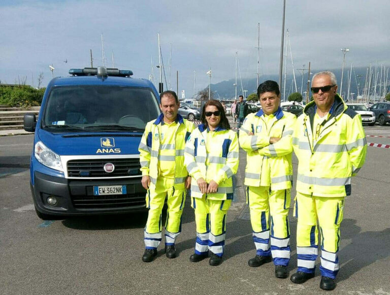 90 anni di Anas. Il personale di Sala Consilina partecipa al Roadshow nazionale che fa tappa a Salerno