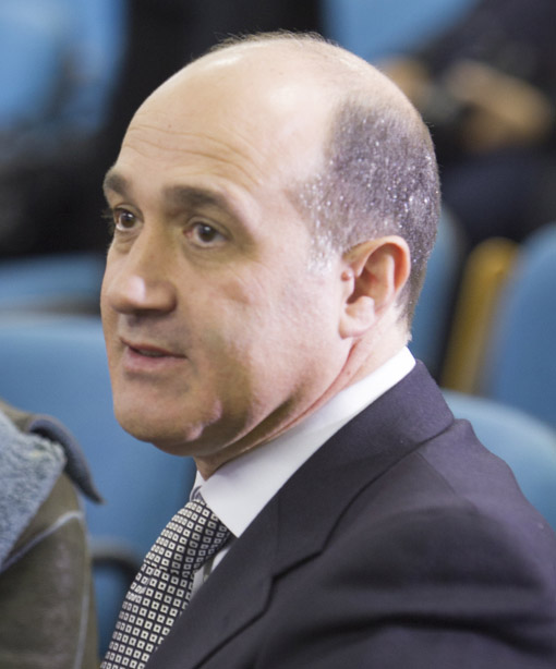 La musica per aiutare i bambini malati. La ricerca del medico di Sant’Angelo Le Fratte, Antonio Ruggiero