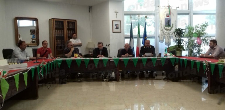 A Sant’Arsenio la cerimonia di saluto del Comandante della Polizia Municipale Giovanni Landolfi