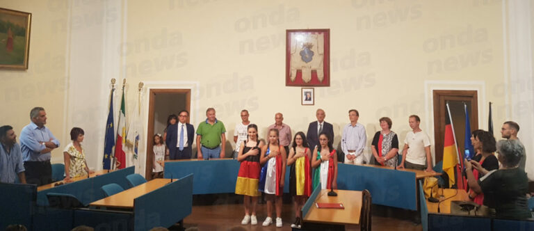 Polla accoglie le delegazioni straniere ospiti in occasione del gemellaggio