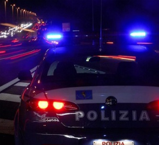 In auto con hashish e cocaina verso un locale salernitano.Poliziotti di Battipaglia arrestano due pusher