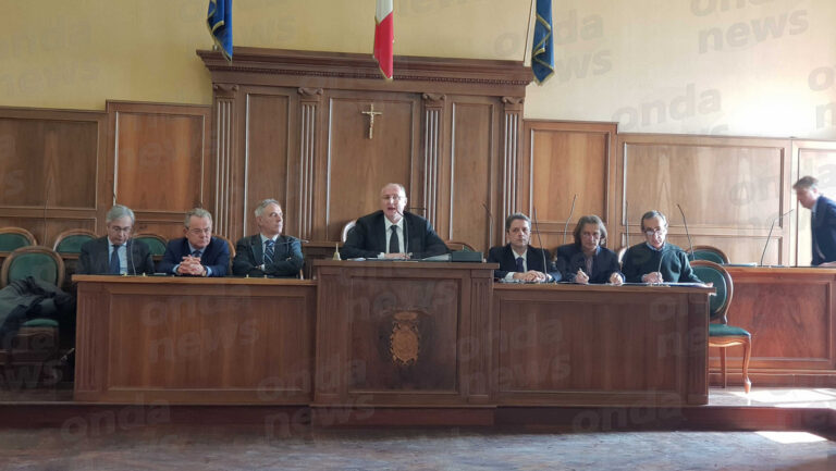 Provincia di Salerno. Dopo le elezioni si insedia il nuovo Consiglio guidato dal Presidente Strianese