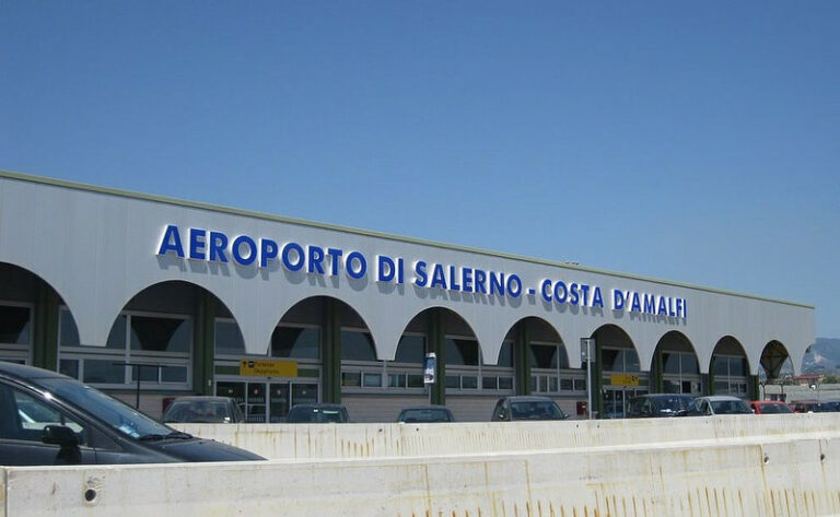 Situazione di stallo per l’aeroporto di Salerno. Diffida ai ministri Toninelli e Tria