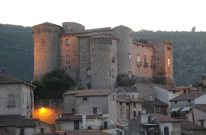 Il Comune di Roccadaspide acquisirà parte del Castello Filomarino della famiglia Giuliani