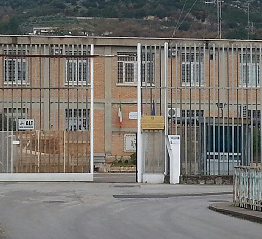 carcere salerno evidenza