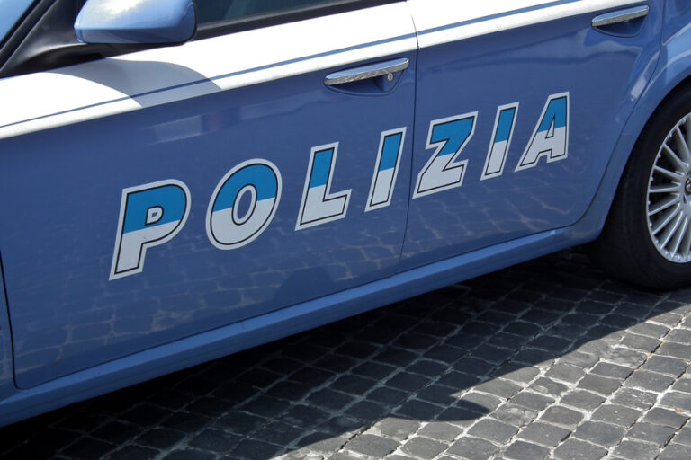 Trasporto non autorizzato di prodotti ittici a Brienza. Denunciato il conducente