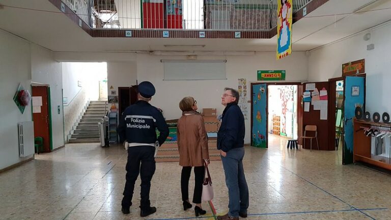 Sant’Arsenio: scuole elementari e materne chiuse anche domani per consentire areazione delle aule