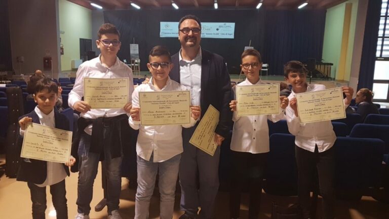 Gli alunni della Scuola Media di Sant’Arsenio conquistano il Concorso Internazionale di Musica “Vivaldi”