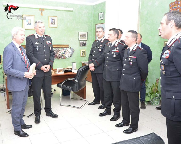 varzè visita il Comando carabinieri a potenza