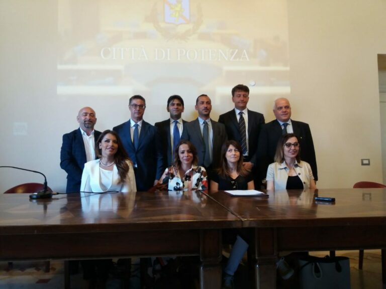 Potenza: il sindaco Guarente presenta la nuova Giunta comunale