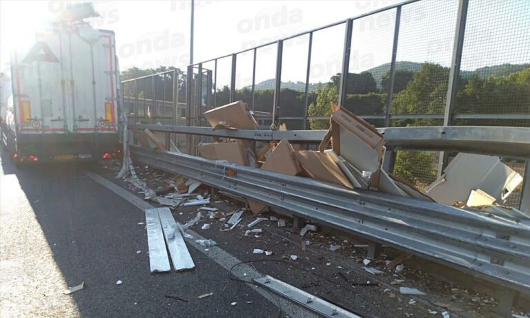incidente camion salerno