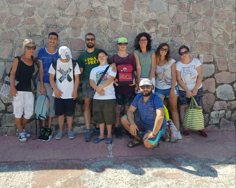 22 disabili esplorano la Costa della Masseta in barca a vela grazie alla Lega Navale di Scario