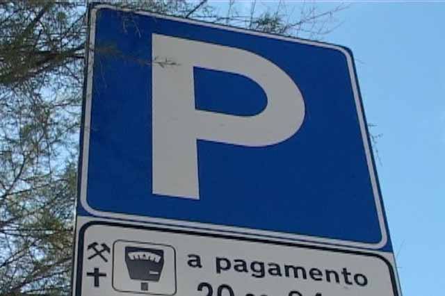 Cartello-parcheggio-a-pagamento