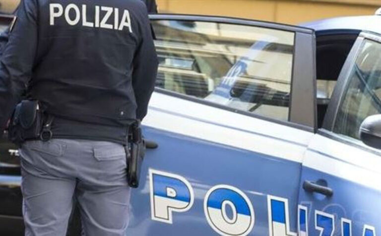 Sorpreso dalla Polizia a Salerno con la droga e 5 cartucce calibro 38 special. Arrestato 34enne