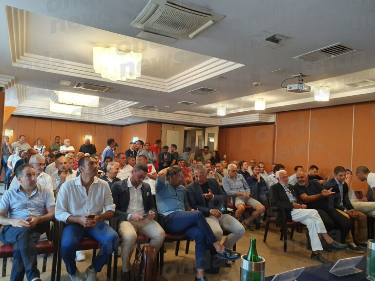Calcio a 5, presentati i calendari di serie C1 e C2. Aumenta (Sporting Sala Consilina):”Sono fiduciosa”