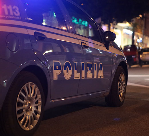 Con l’hashish nelle parti intime tenta di sfuggire agli agenti. Polizia di Battipaglia arresta pusher