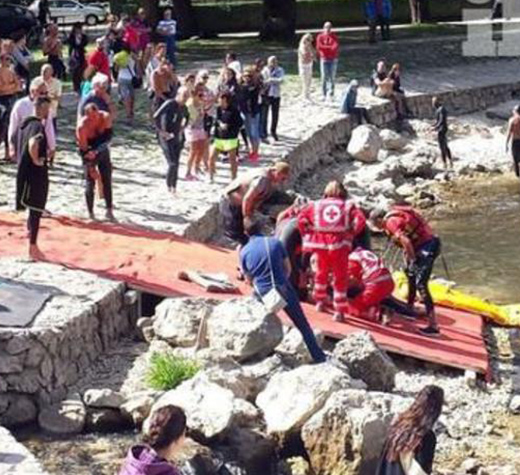 nuotatore morto salerno evidenza