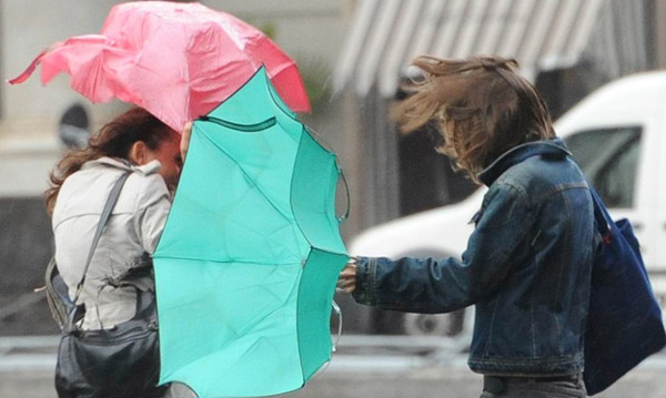 Venti forti e temporali in Campania. L’allerta meteo della Protezione Civile regionale