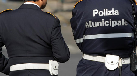 Schiamazzi e vandalismi. Il sindaco di Sant’Arsenio intensifica l’attività di vigilanza del territorio