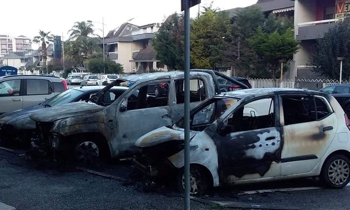 incendio auto battipaglia