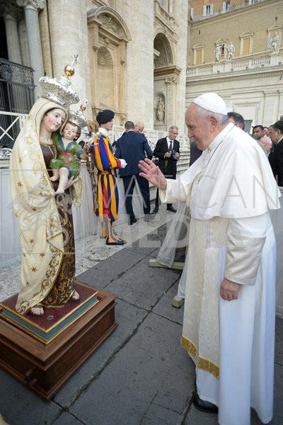 madonna-montesano-papa-1