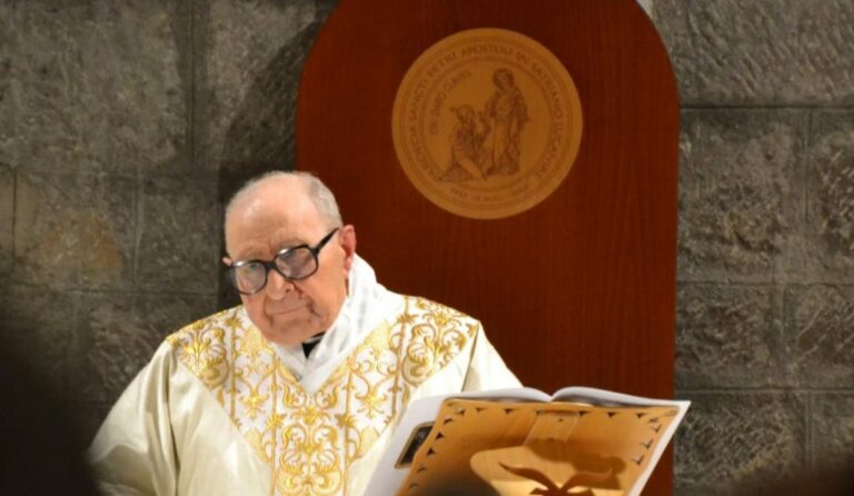La comunità di Caggiano piange la scomparsa di don Vittorio Lamattina. Fu parroco per 49 anni