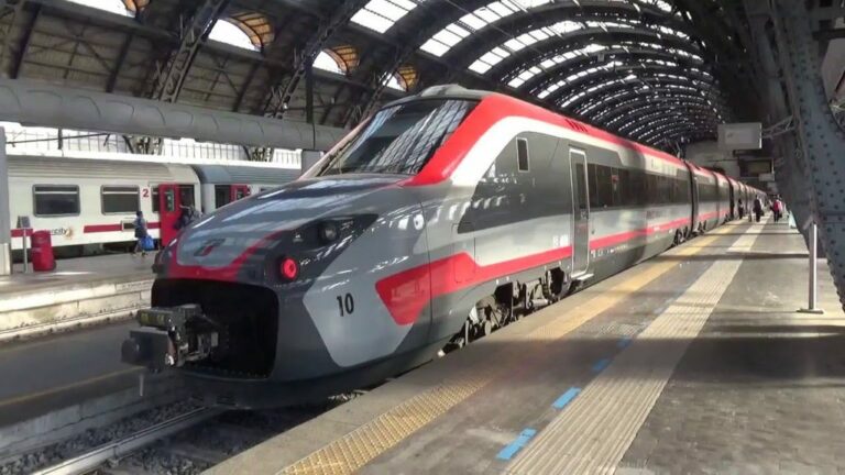 A Battipaglia arriva il Frecciargento. Il M5S:”Frutto di anni di lotte”
