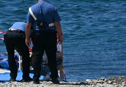 carabinieri ritrovamento spiaggia evidenza