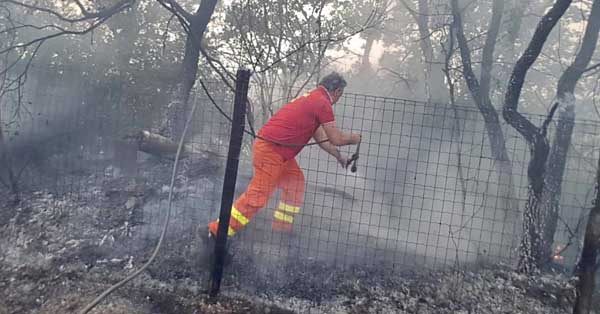 incendio agropoli fb1