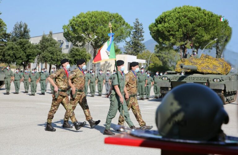 3. Lo Stendardo di guerra sfila durante la cerimonia