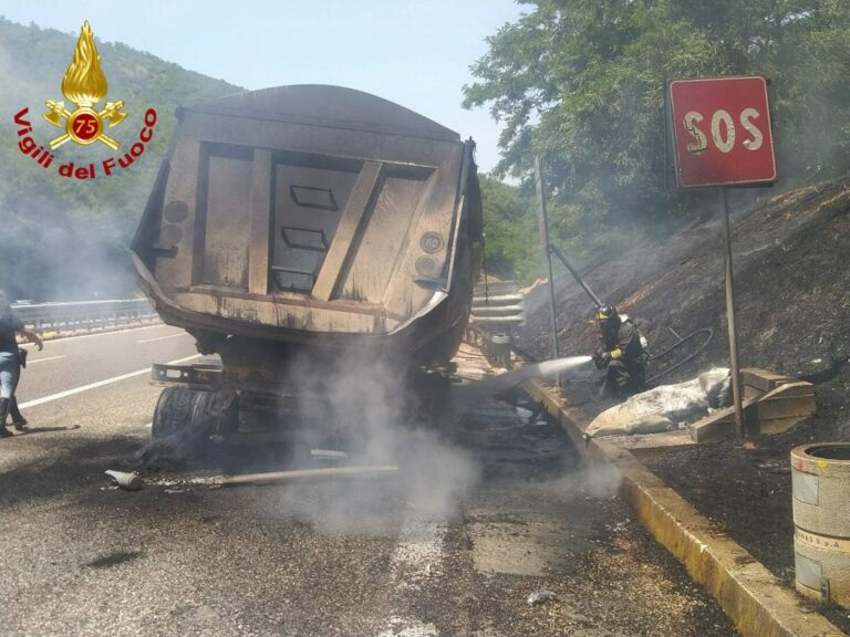 incendio autocarro 2