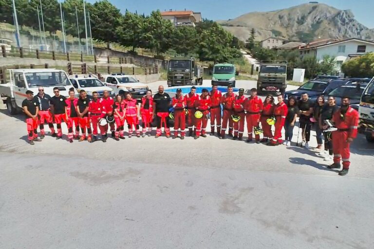 AIB GOPI CAGGIANO E PROTEZIONE CIVILE PADULA (1)