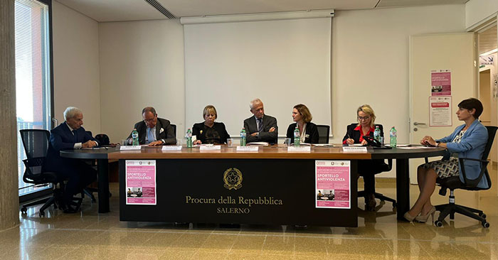SPORTELLO ANTIVIOLENZA SALERNO FB