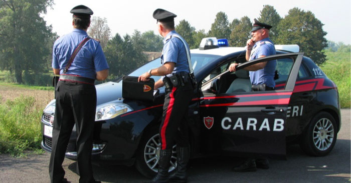 auto carabinieri campagna