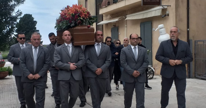 GILDA CANDREVA FUNERALI PAESTUM FB