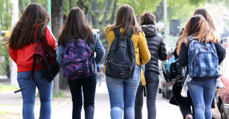 STUDENTI