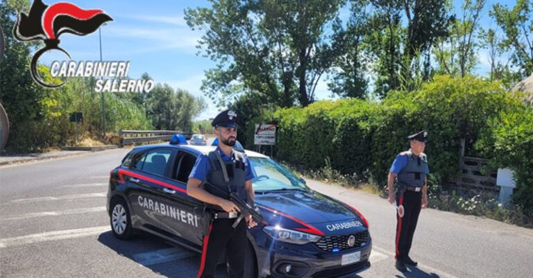 CONTROLLI CARABINIERI BATTIPAGLIA FB