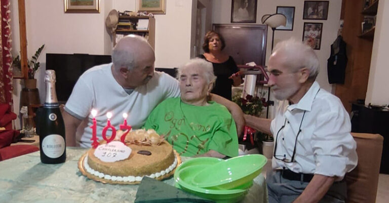 ADELE PETRILLO 107 ANNI PADULA FB