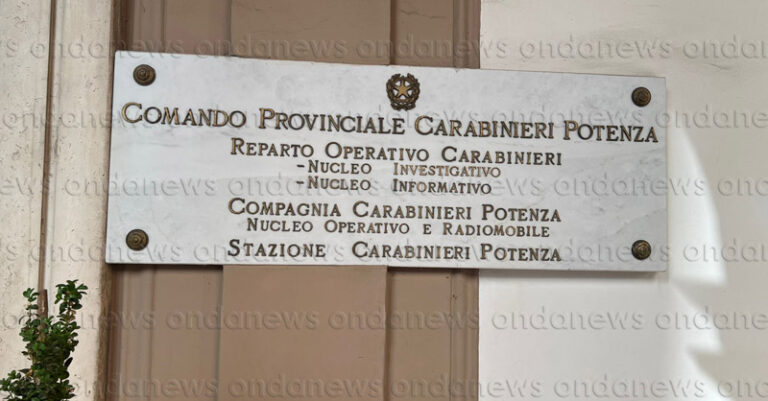 caserma carabinieri potenza targa nucleo operativo fb