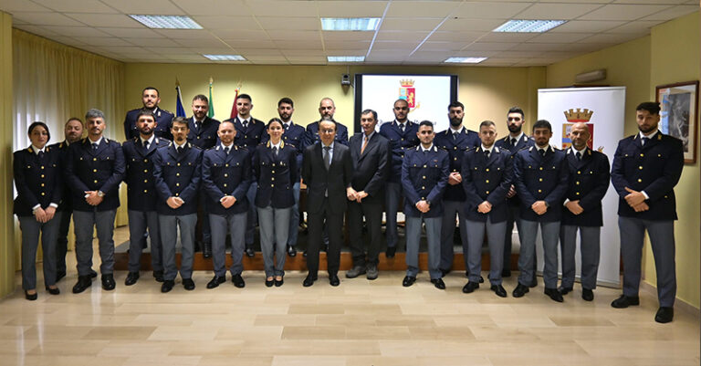 agenti questura potenza