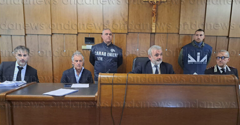 conferenza rifiuti procura fb